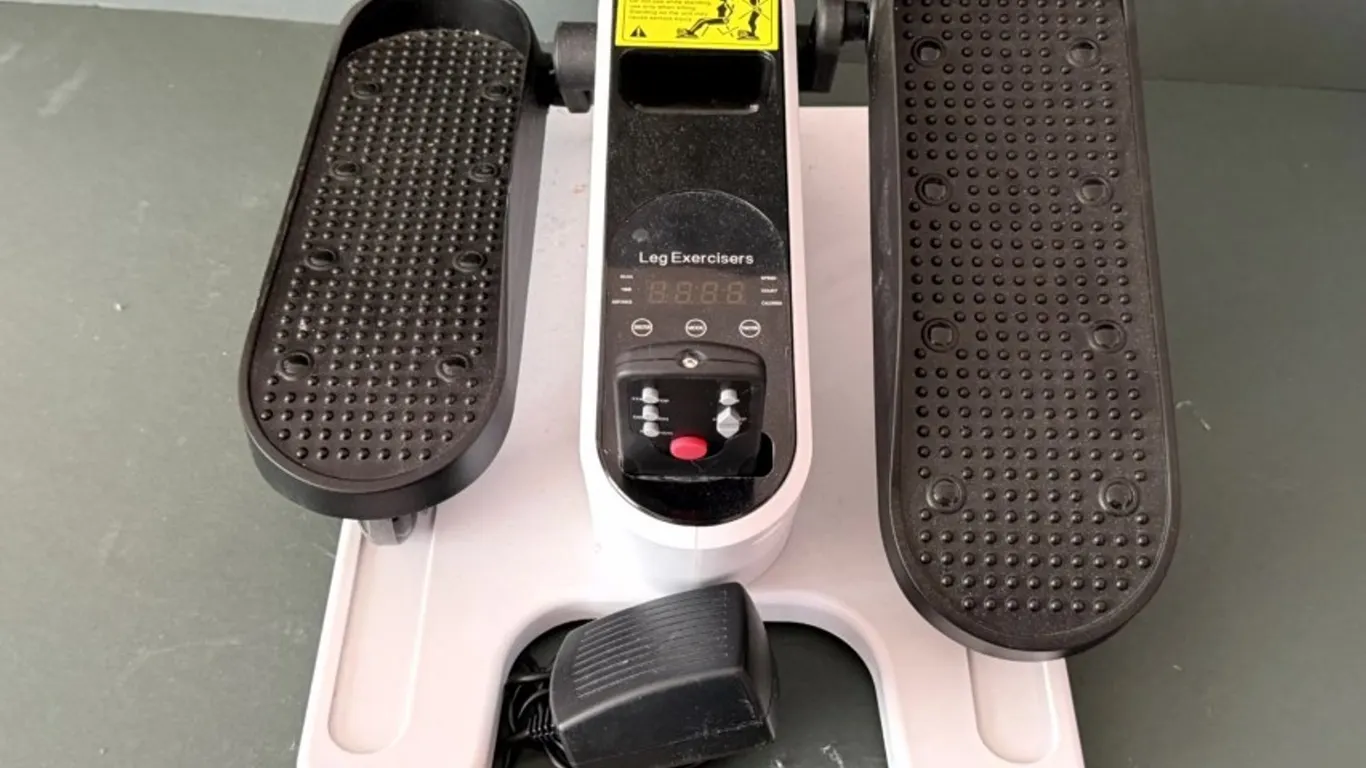 Leg Exercisers Model RC-KF02 Seated Pedal Exerciser