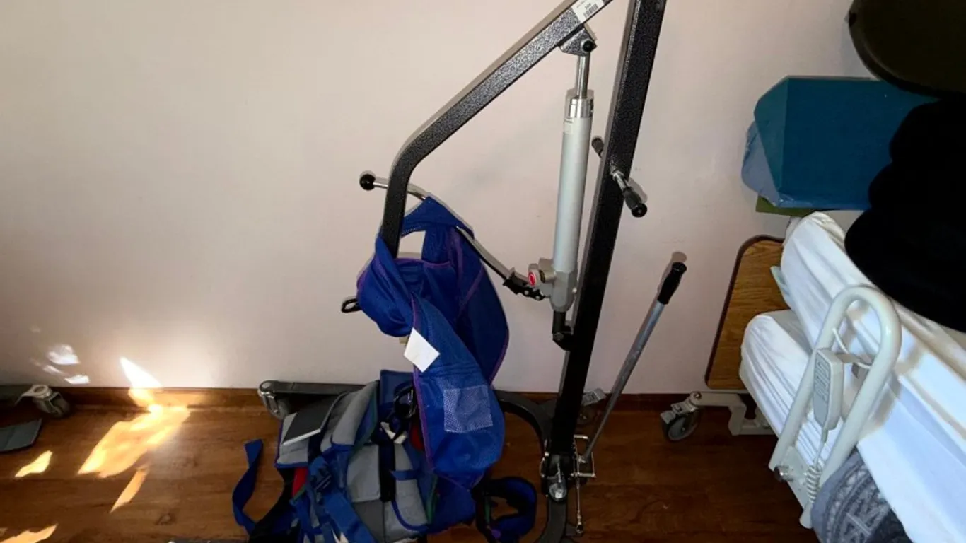 Lumex LF1031 Hydraulic Patient Lift