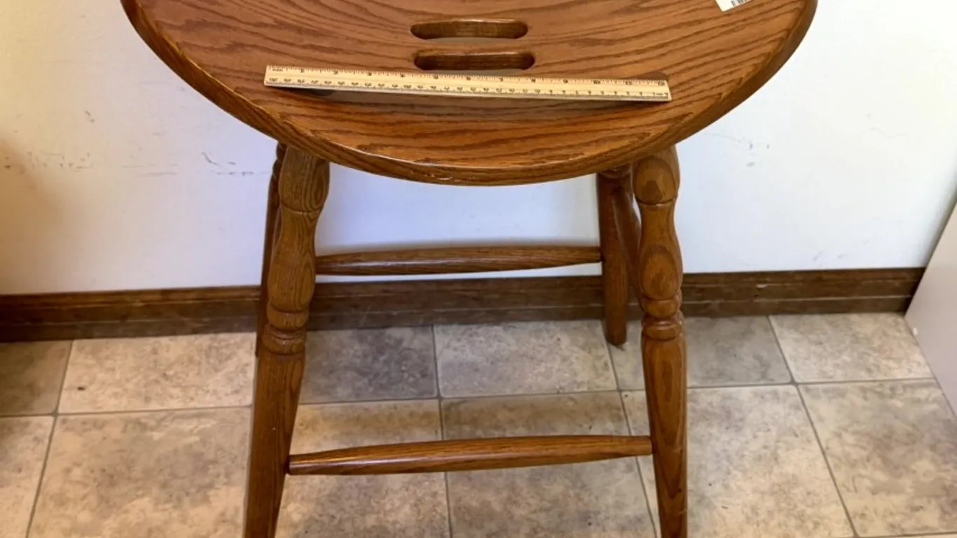 Simply Amish Oak Saddle Seat Counter Stool