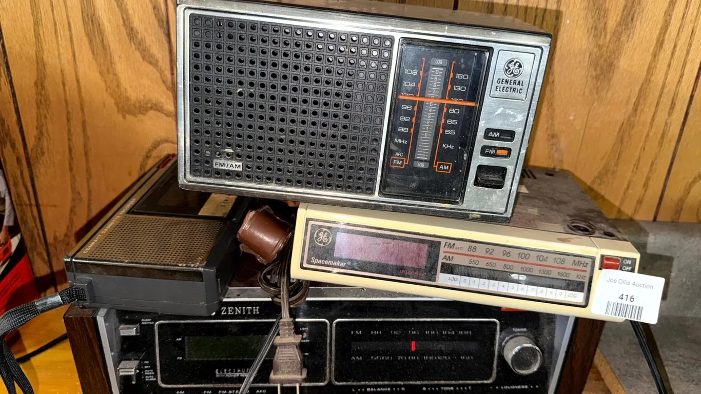 Zenith AM-FM Stereo Clock Radio and GE Spacemaker Radio, and More