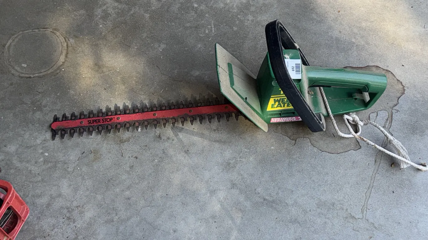 Weed Eater Electric Hedge Trimmer