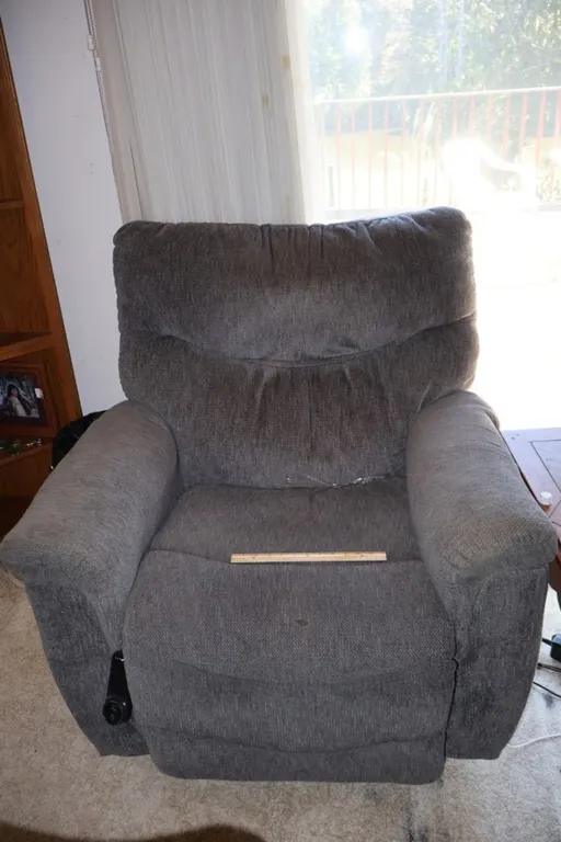 La-Z-Boy Gray Upholstered Power Lift Recliner