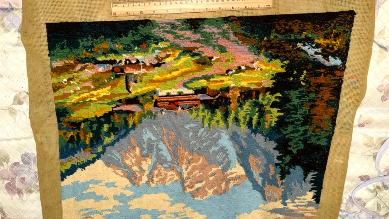 Royal Paris Bochmann "Ferme en Montagne" Needlepoint Tapestry Canvas