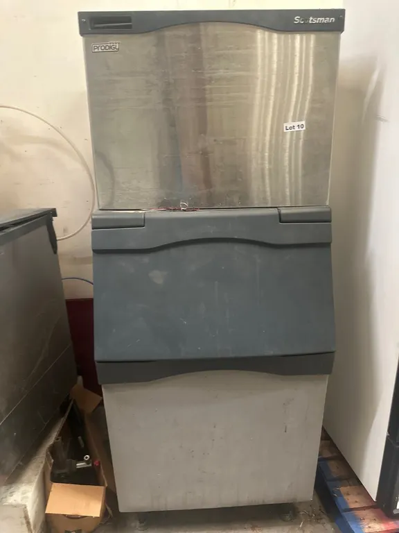 Scotsman Ice Machine and Bin