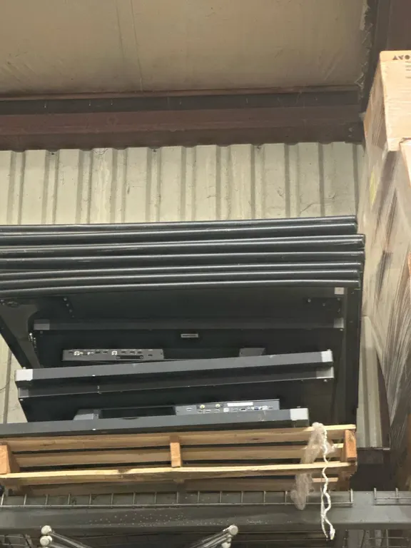 Assorted Screens