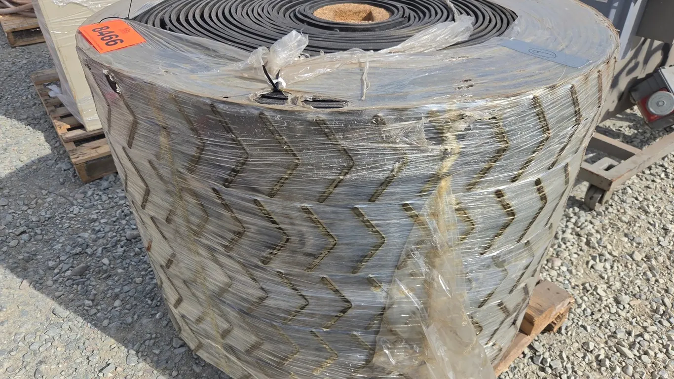 Approx. 220'X30" Cleated Conveyor Belt