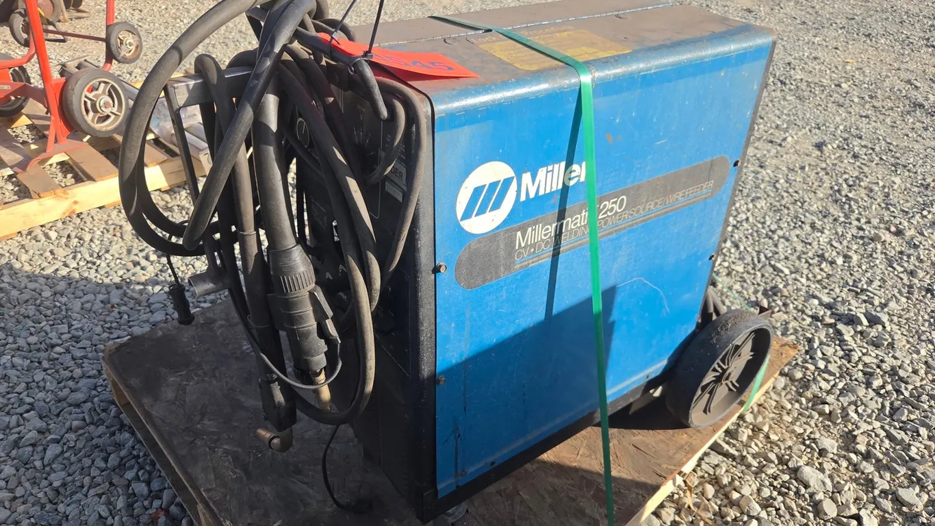 Miller Millermatic 250 Welding Power Source/Wire Feeder