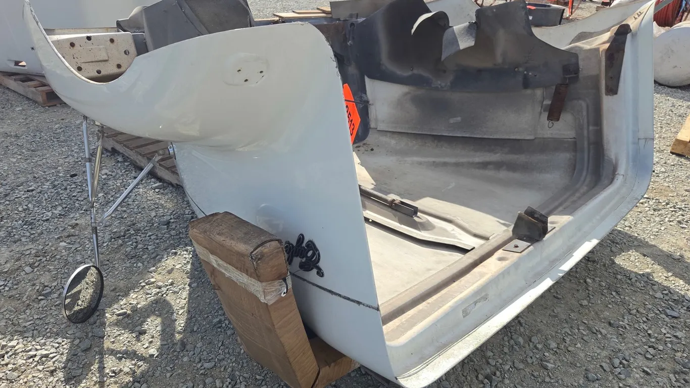 International Eagle Semi Hood W/ Bumper