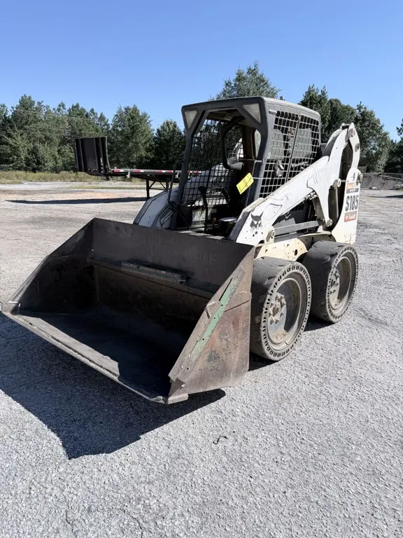 Bobcat S185 Wheeled Compact Skid Steer Loader with Bucket