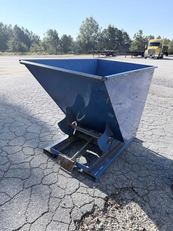 Vestil Heavy Duty Steel Self Dumping Hopper