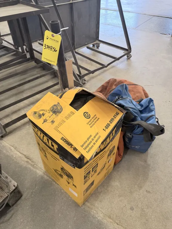 Dewalt 6-Gallon Wet/Dry Vacuum