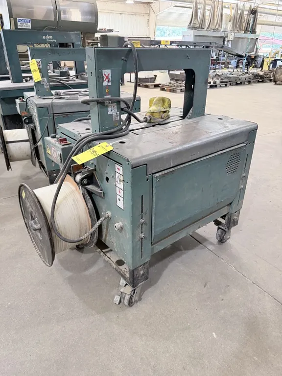 Signode HB-4300 Plastic Strapping/Banding Machine