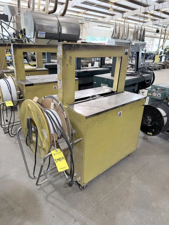 StraPack RQ-8XS Strapping/Banding Machine