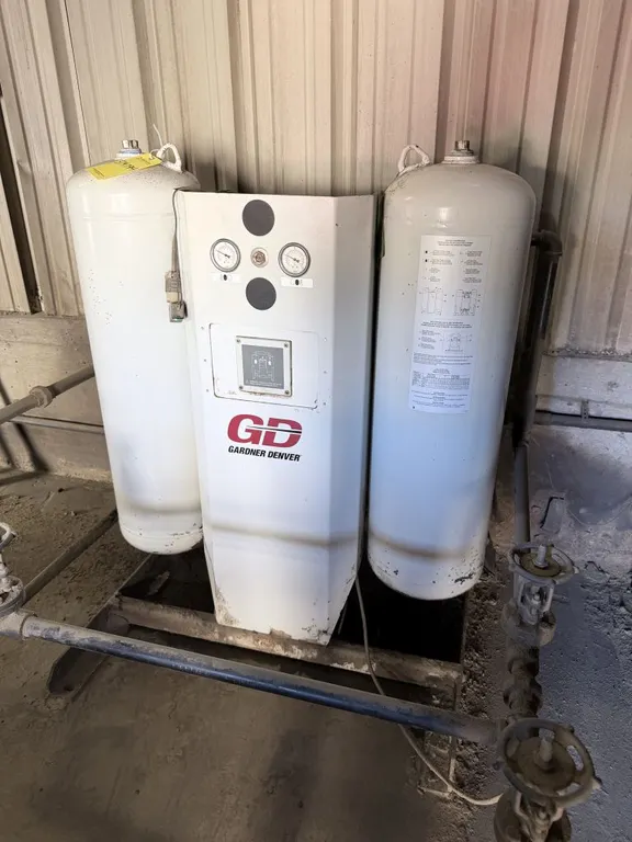 Gardner Denver Heatless Desiccant Air Dryer