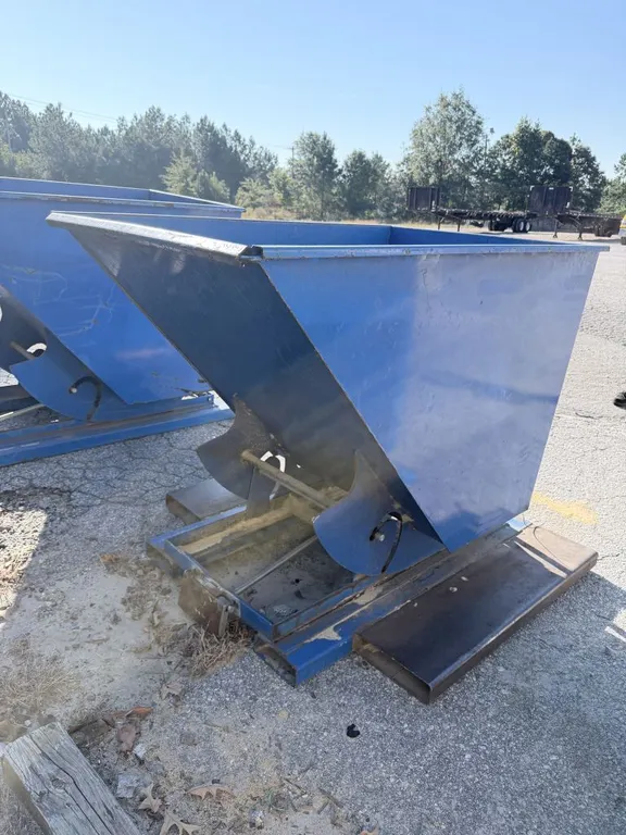 Vestil Heavy Duty Steel Self Dumping Hopper