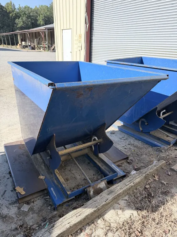 Vestil Heavy Duty Steel Self Dumping Hopper