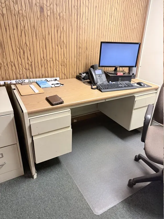 Lot of Assorted Office Contents