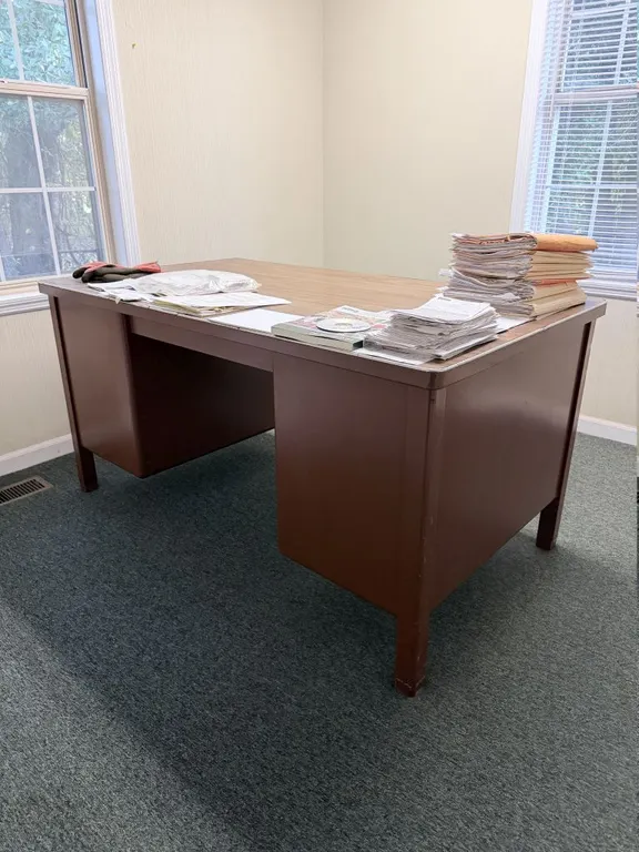 Lot of Assorted Office Contents