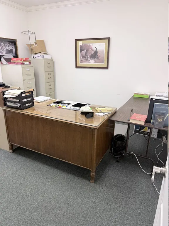 Lot of Assorted Office Contents