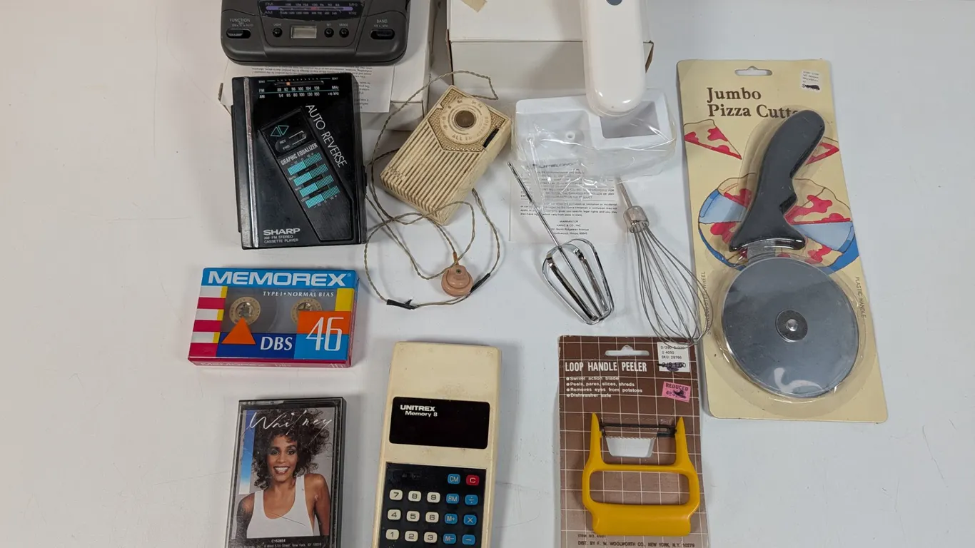 Vintage Electronics, Kitchen Tools, and Miscellaneous Lot (Untested)
