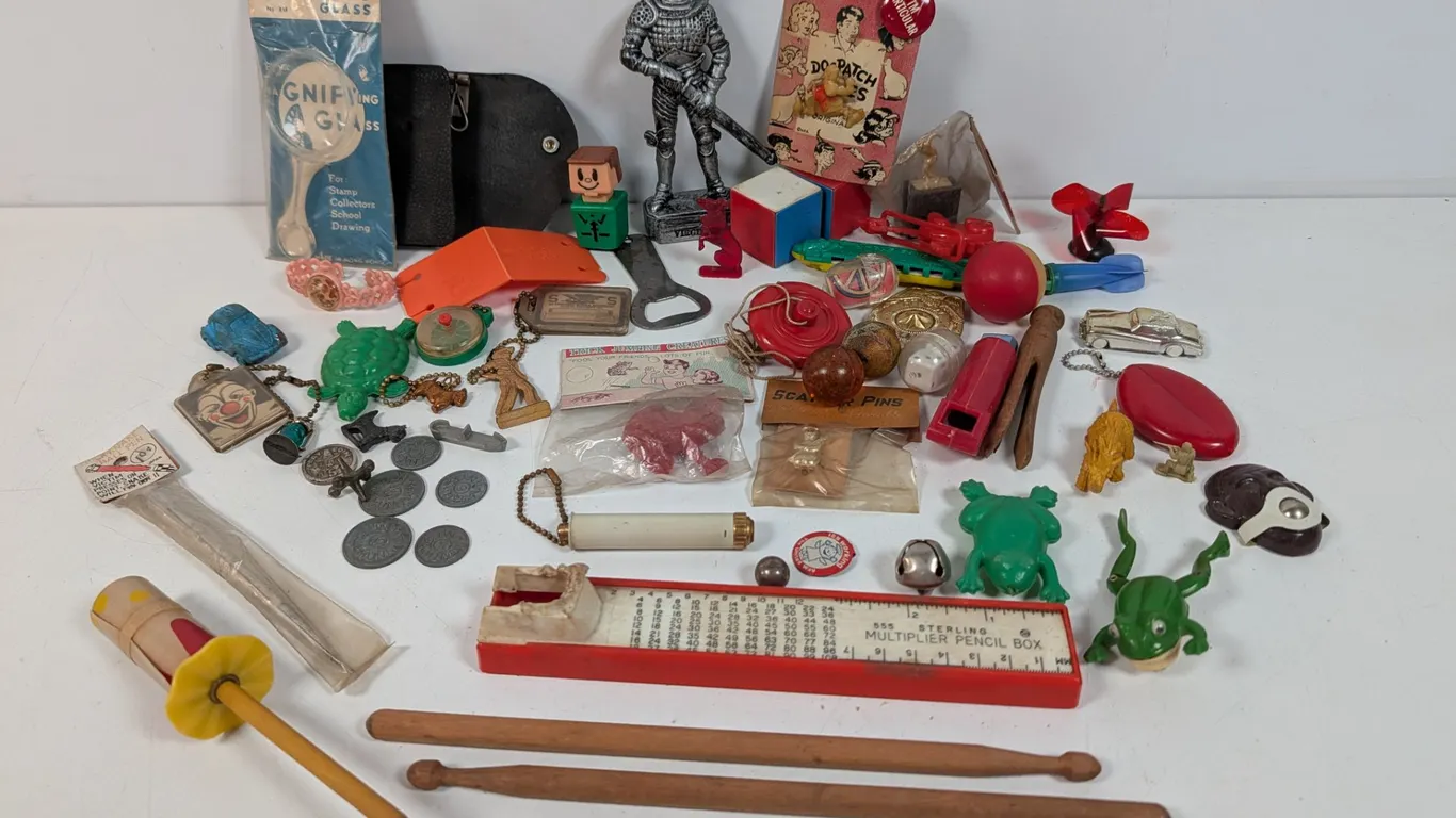Large Assortment of Vintage Novelty Items and Small Collectibles