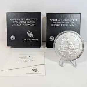2014 America the Beautiful 5 oz Silver Uncirculated Coin Arches National Park