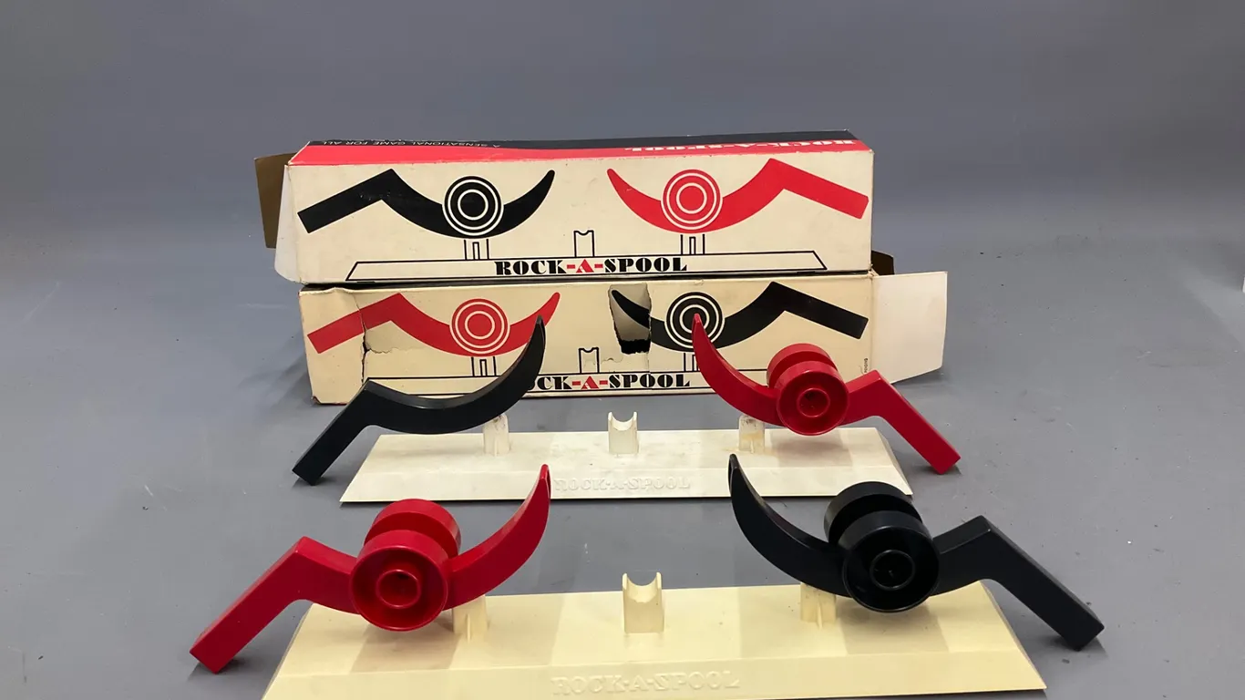 Vintage Rock-A-Spool Tabletop Game Set