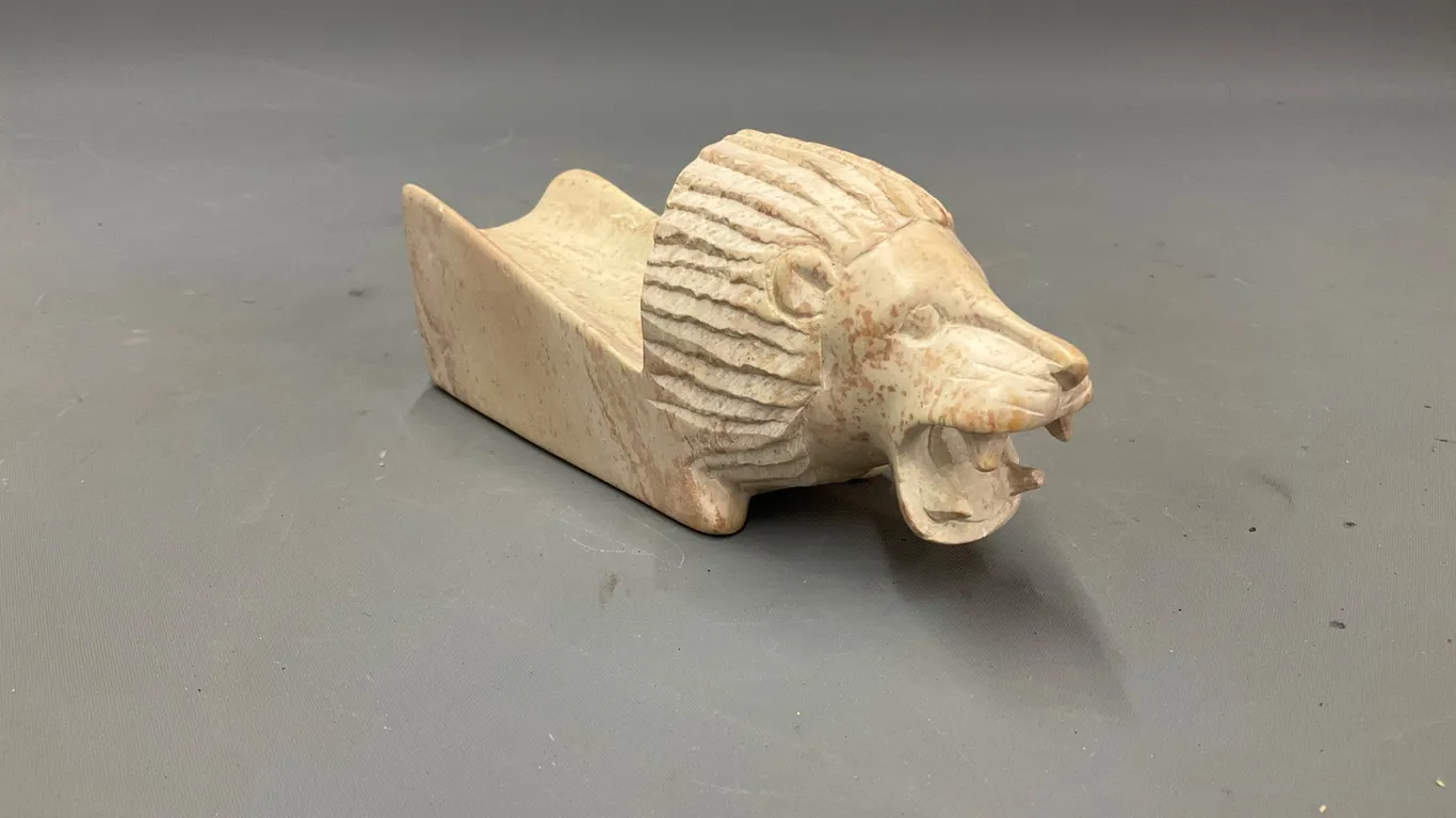 Marble Lion Head Pen Rest