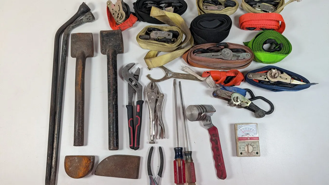 Mixed Lot of Ratchet Straps and Hand Tools