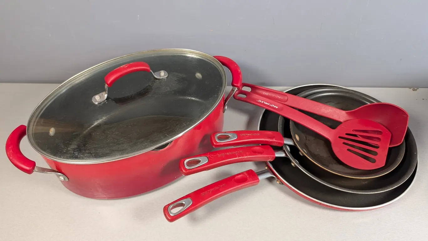 Rachael Ray Nonstick Cookware and Utensil Set