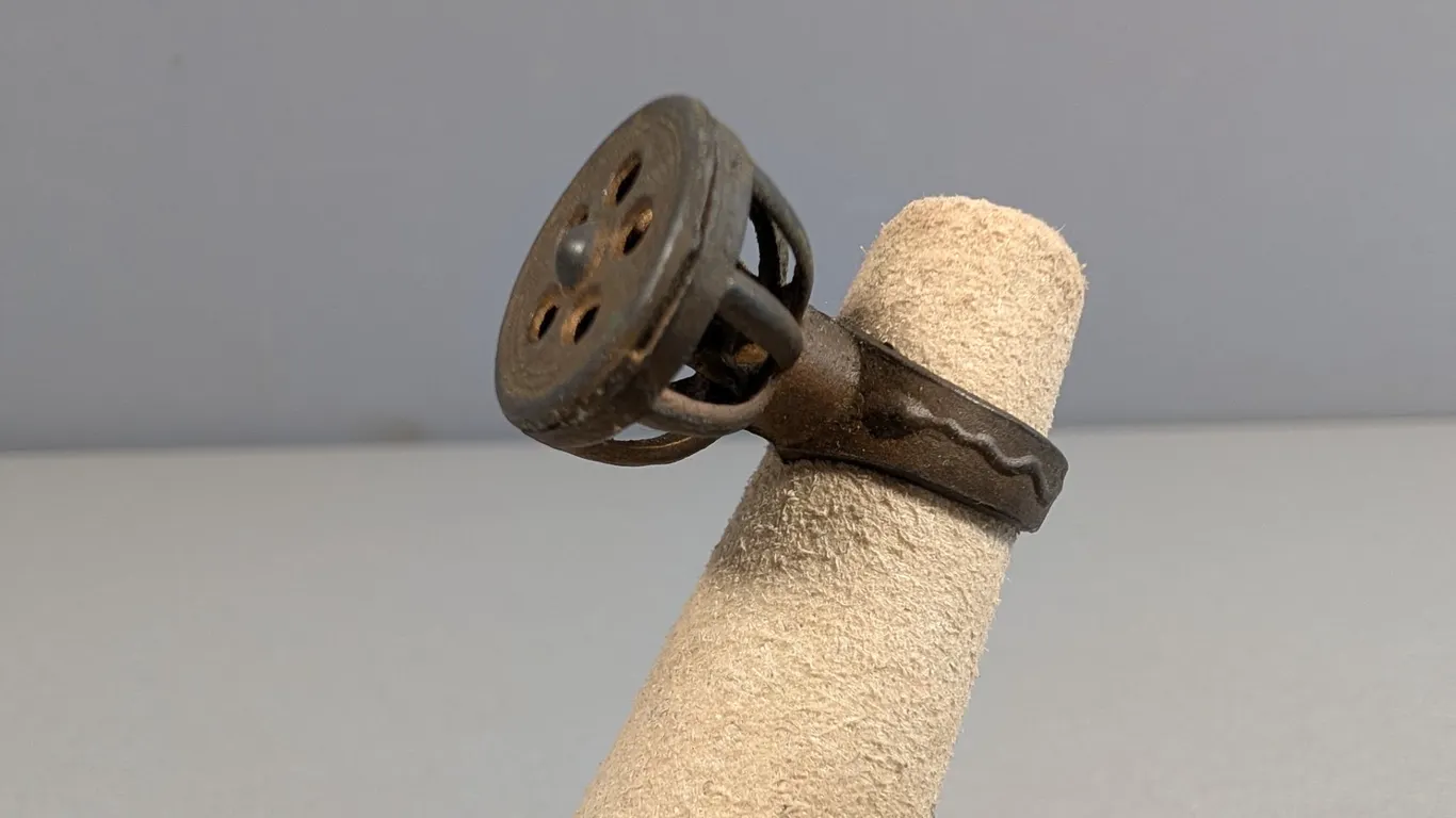 1950's made in Japan patrol siren whistle ring
