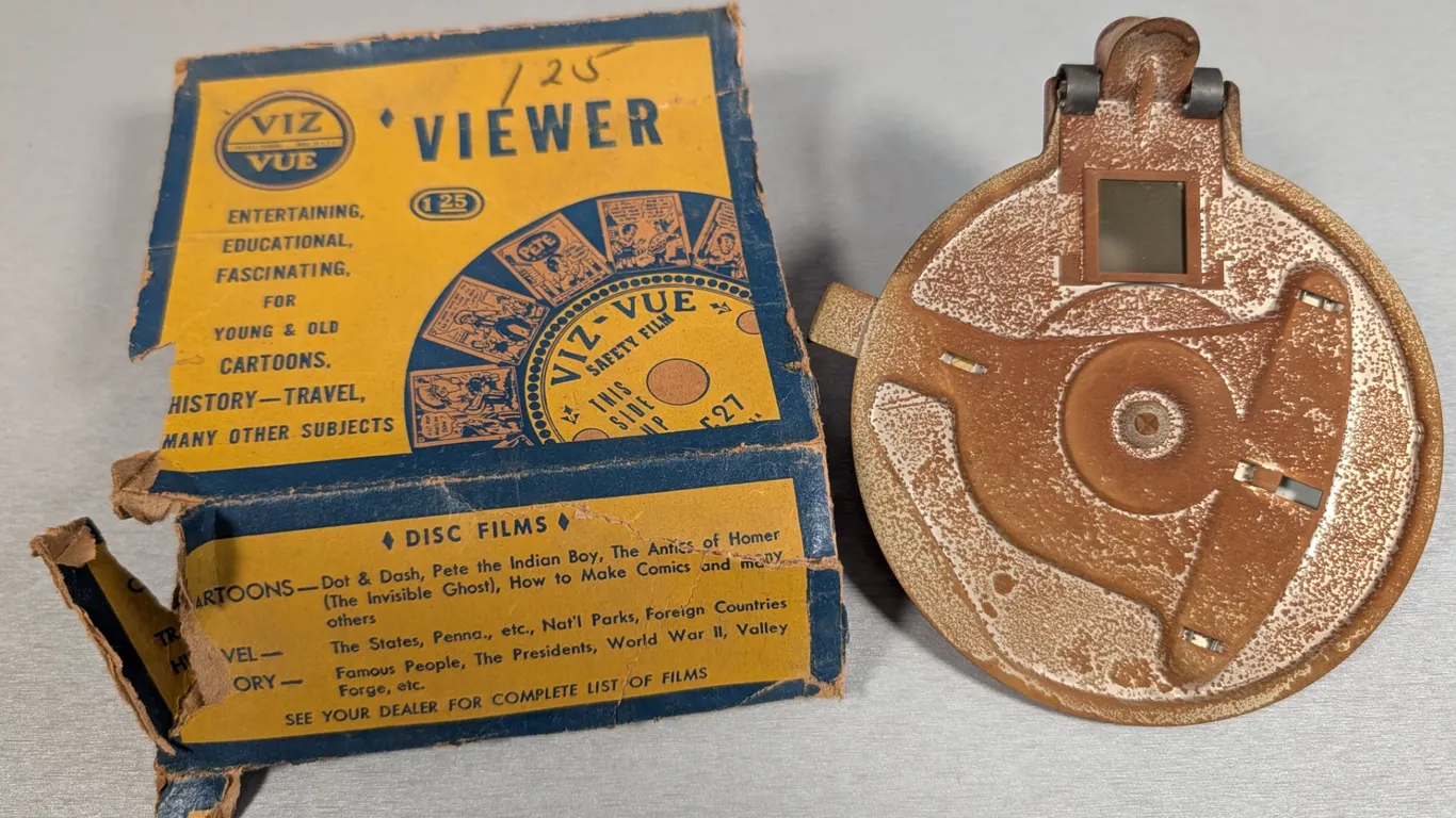 Vintage Viz-Vue Viewer with Box