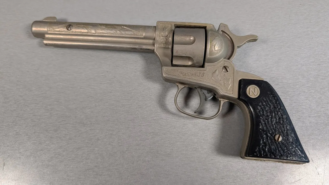 Nichols Stallion 36 Cap Gun