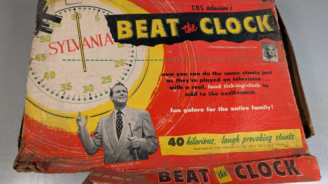 Vintage Sylvania Beat the Clock Board Game