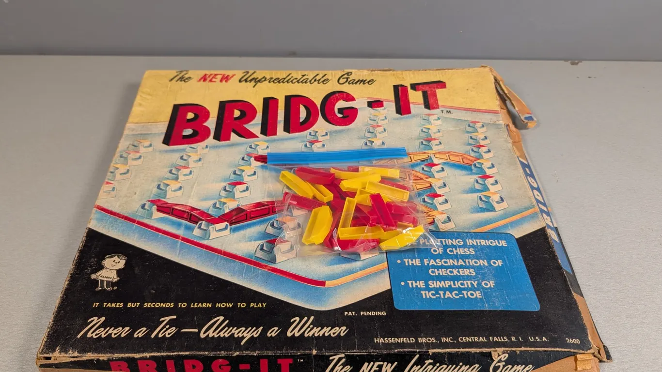 Vintage BRIDG-IT Board Game