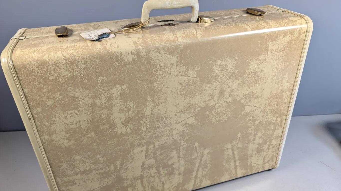Vintage Samsonite Streamlite Pullman Case
