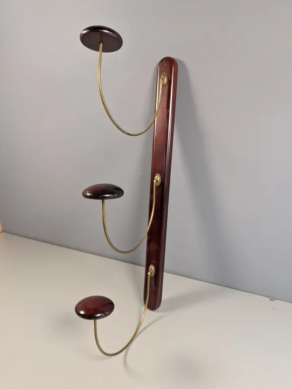 1995 The Bombay Company Wooden Wall Hat Rack