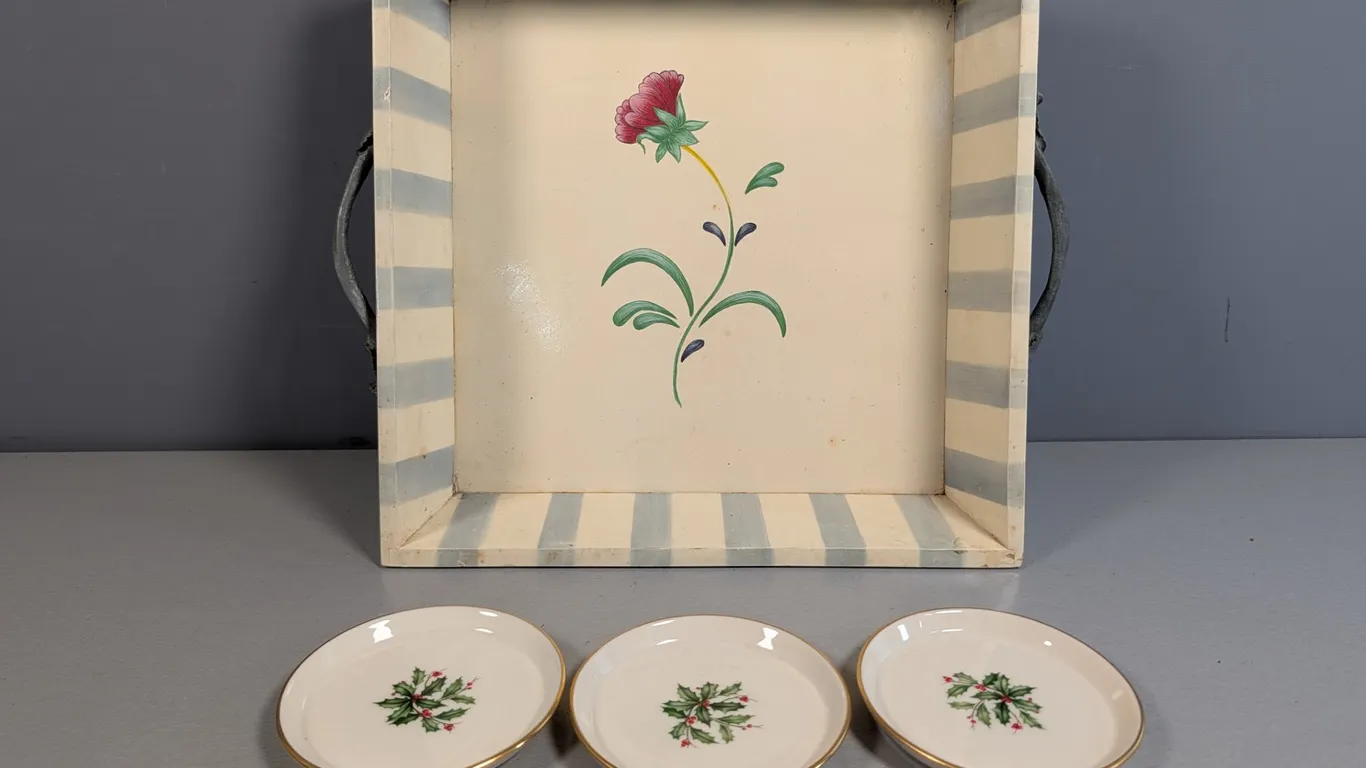 Lenox "Poppies on Blue Botanical" Tray with Three Lenox Holly Berry coasters