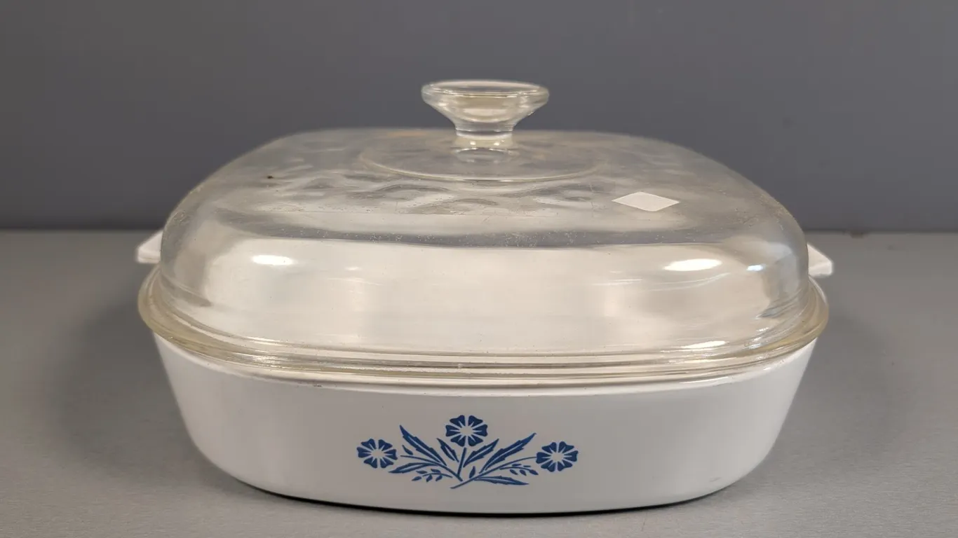 Corning Ware Cornflower Blue Covered Casserole Dish