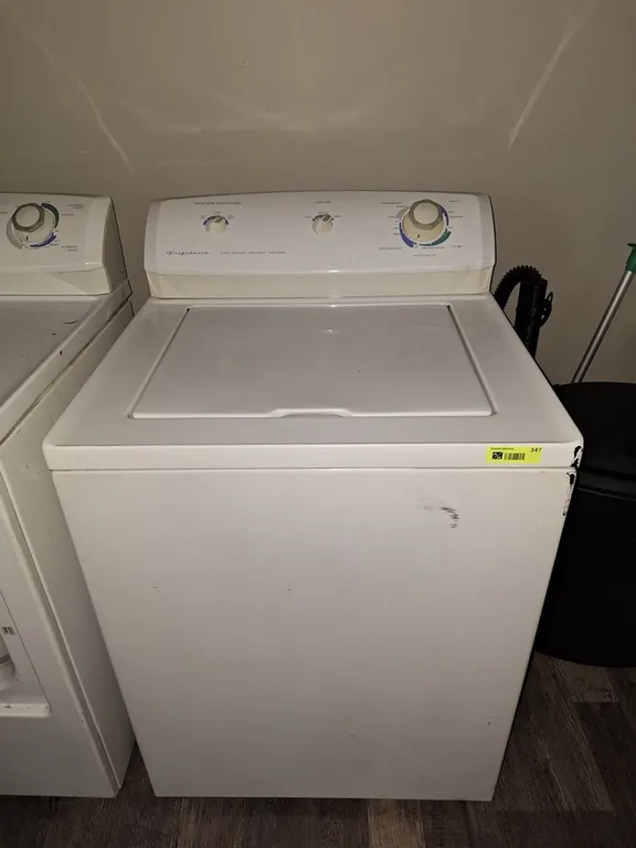 Frigidaire FWS1233FS1 Washing Machine