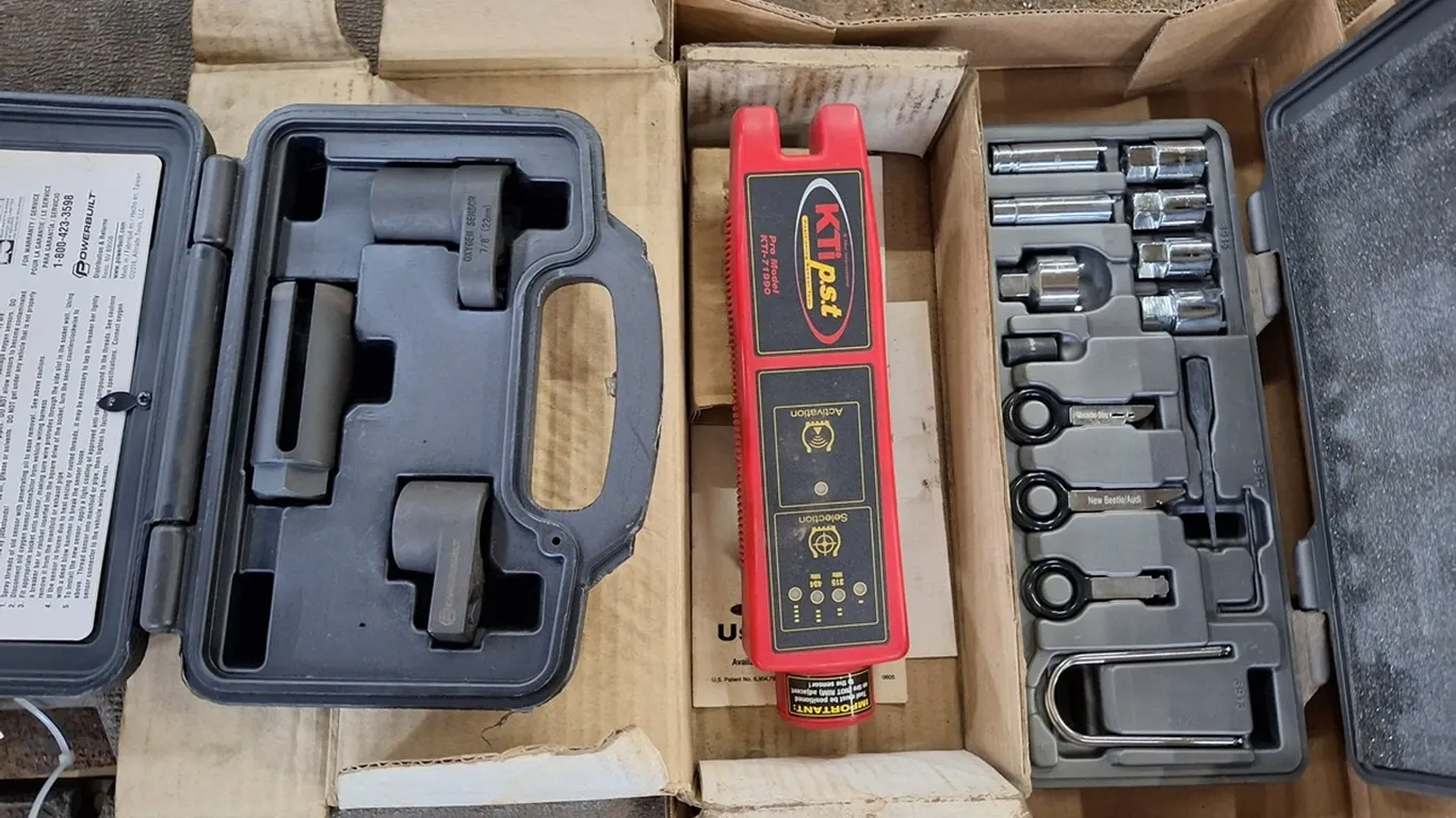 3 Assorted Specialty Tools