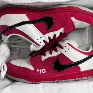 Nike Nike Dunk Low Premium SB Varsity Red/Blk-White-Wlf Gry
