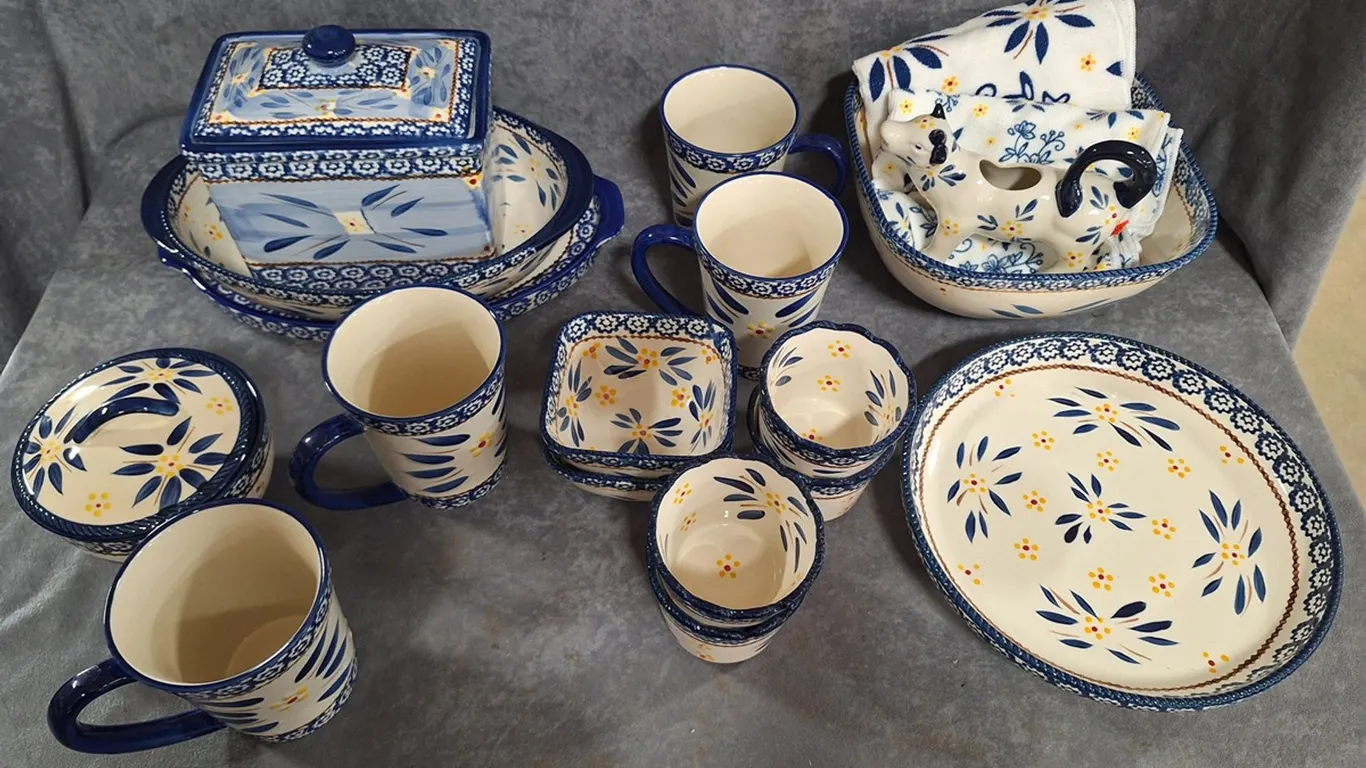 Assorted Temp-Tations Dishware