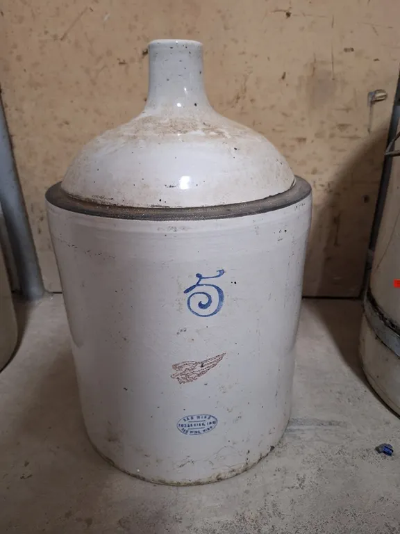 Red Wing 5 Gallon Stoneware Jug, 18"