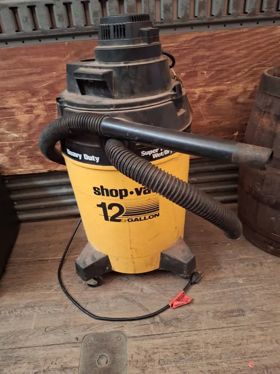 Heavy Duty 12 Gallon Shop Vac