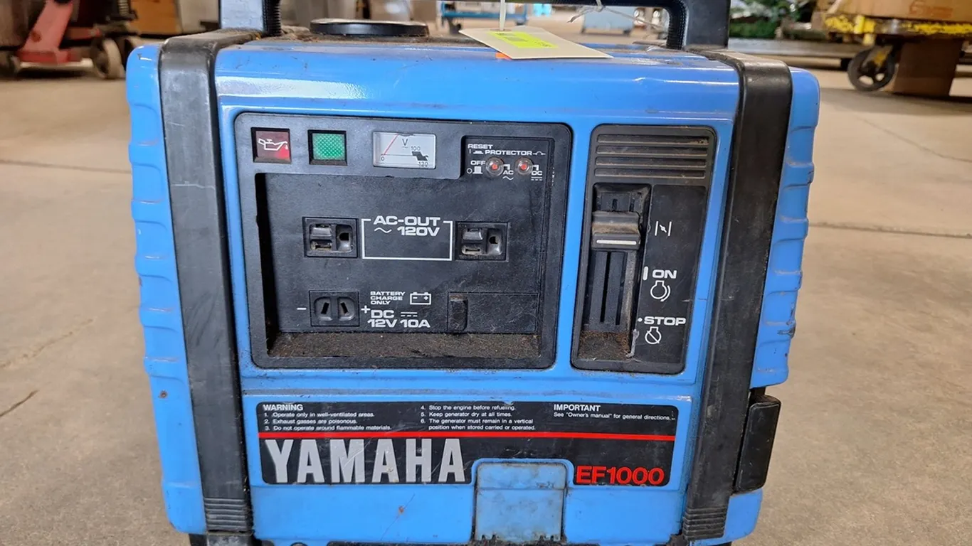 Yamaha EF1000 Gas Generator