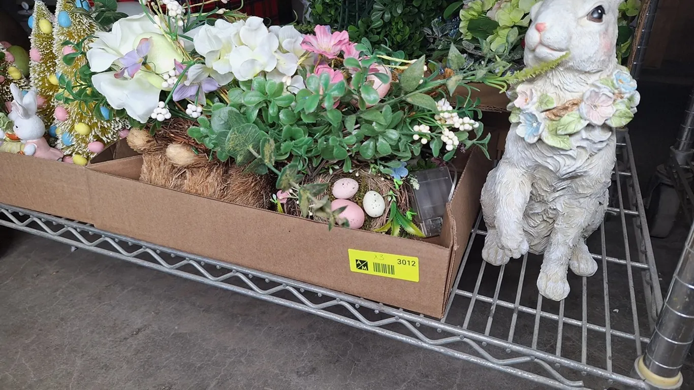 Assorted Decor