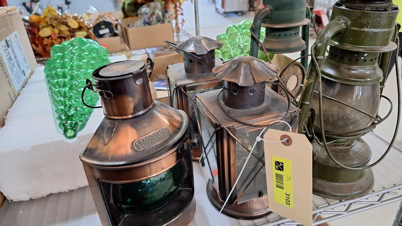 5 Assorted Lanterns