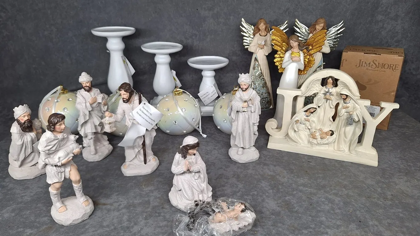Assorted Decor
