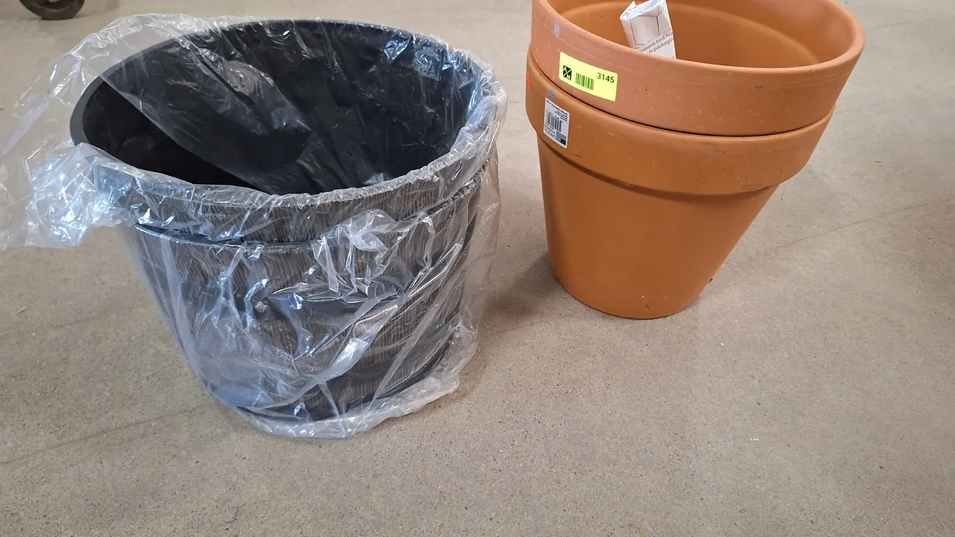 4 Assorted Planters, Resin Cardinal Birdhouse, More